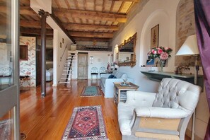 Living area - Lovely Trastevere Loft (Rome)
