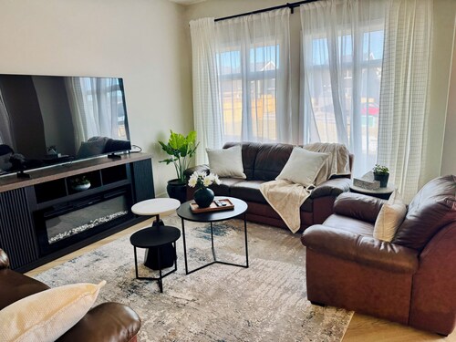 Mountain Oasis in Cochrane