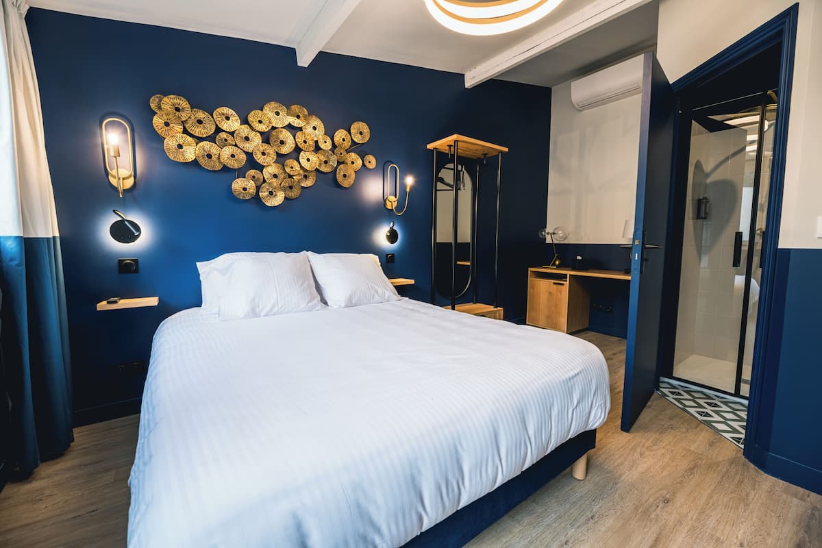 Chambre Double Deluxe, vue cour intérieure