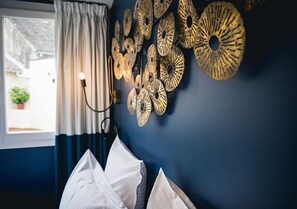 Deluxe Double Room, Courtyard View - Hôtel Saint Christophe (Houdan)