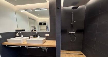 Modern Penthouse near Basel w/Jacuzzi