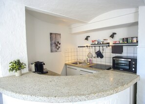 Geladeira, fogão, cooktop, lava-louças