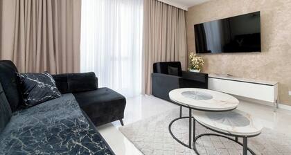 Elegant Apartment with Balcony | Parking | Close to the Beach
