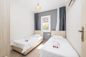 Family Apartment with Land or Pool View | In-room safe, iron/ironing board, free WiFi - SAFAK HOTEL (Ortaca)