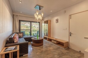 Classic Room - Sojourn By the Lake - Boutique Hotel  (Bhimtal)