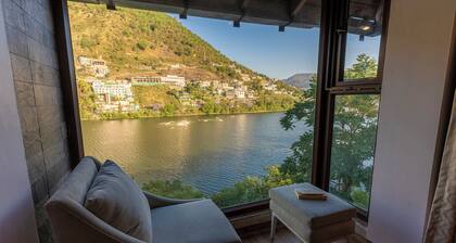 Sojourn By the Lake - Boutique Hotel