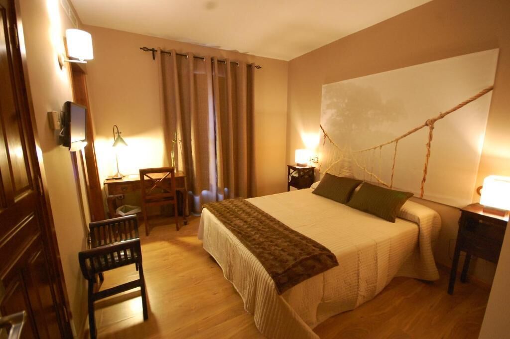 Dobbelt- eller tomannsrom, balkong, byutsikt