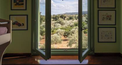 ELIA COUNTRY HOUSE