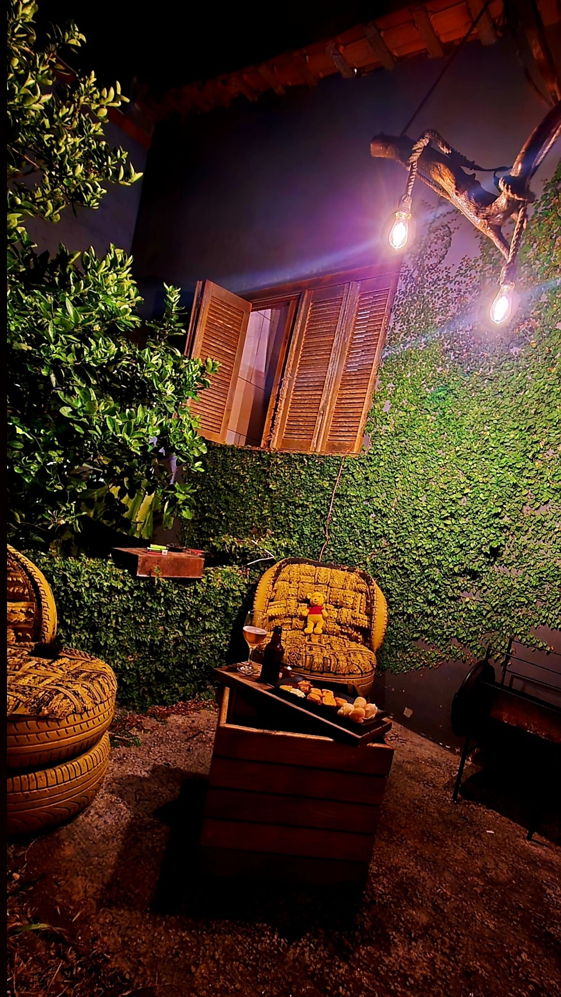 Chalet familiar, vista al patio | Exterior