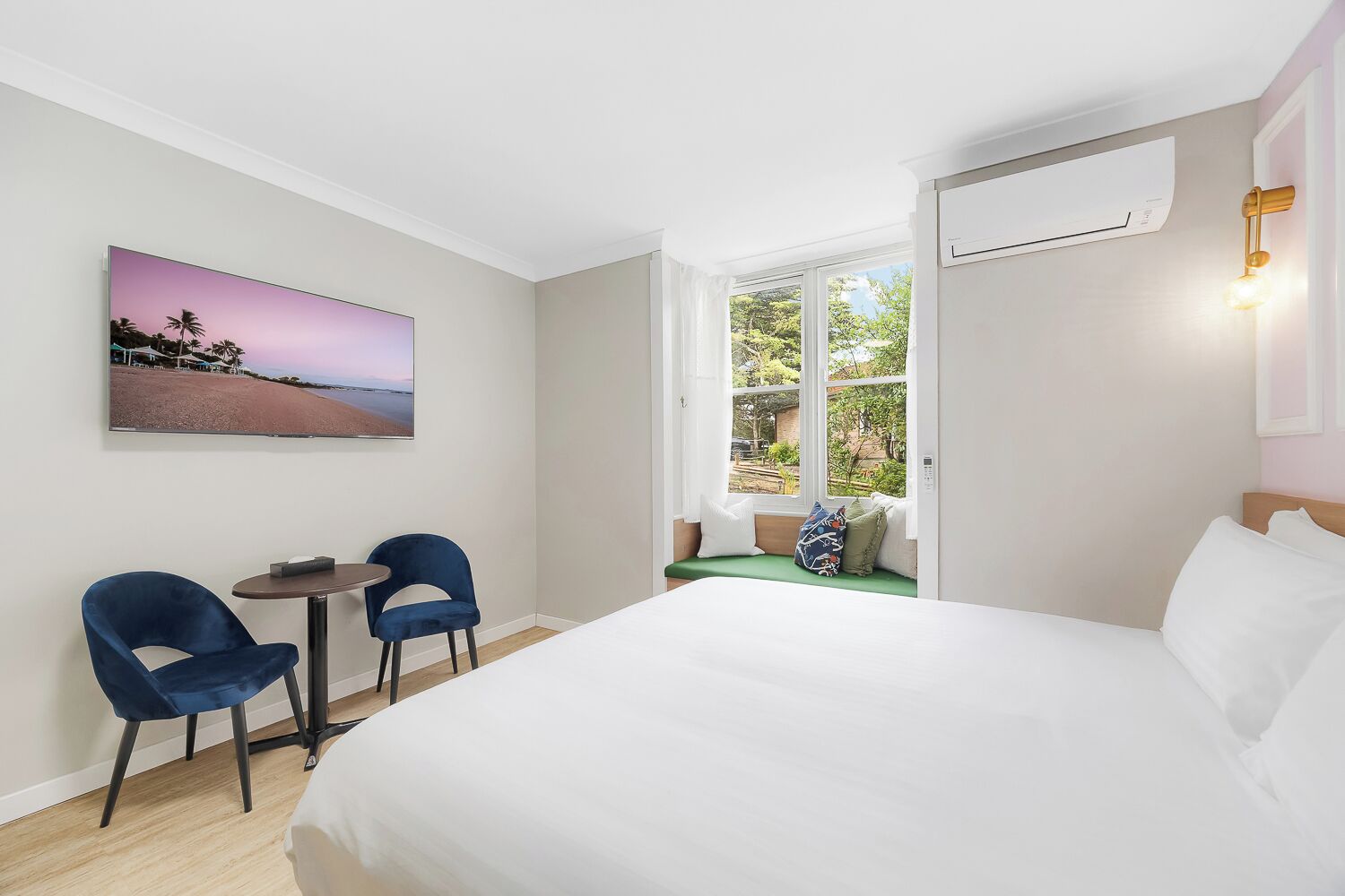 Superior Double Room, Pets allowed | Premium bedding, iron/ironing board, free WiFi, bed sheets