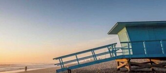 Contemporary villa 240 m2, 7bed, 12/14 pers, swimming pool, garden, 600 m from ocean