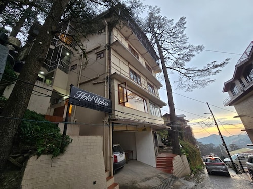 Kavin Uphar - Near Mall Road 