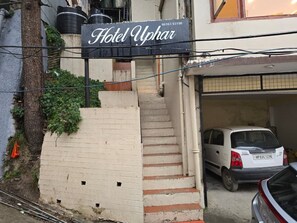 Exterior detail - Kavin Uphar - Near Mall Road  (Shimla)