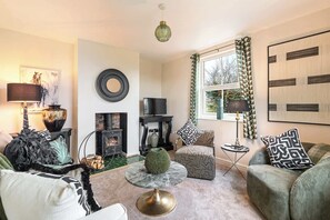 Living area - Coronation Cottage - With Woodfired Hot Tub (Knightwick)