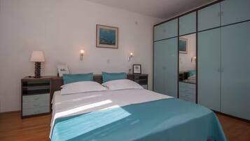 Family House, Non Smoking, Beach View