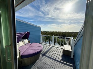 Interior - Sanibel Retreat - Walk to the Beach! (sanibel)
