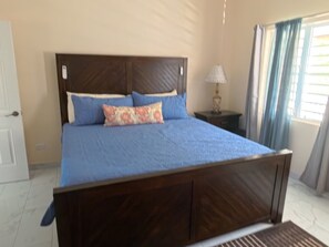 4 bedrooms, iron/ironing board, WiFi, bed sheets - Serene Family - 4Bed/4Bath Private Ensuite (Cruz Bay)