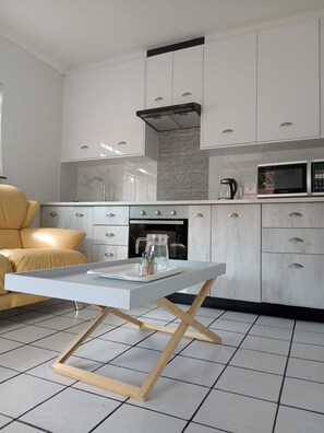 Executive Apartment | Private kitchen - Park 801 Executive Suite (Johannesburg)