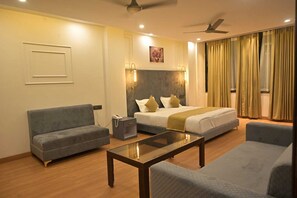 Superior-Doppelzimmer, Terrasse | Kostenloses WLAN