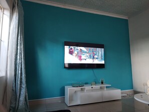 Interior - Quaint secure 3-bedroom house with AC in charming Gaborone (Gaborone)