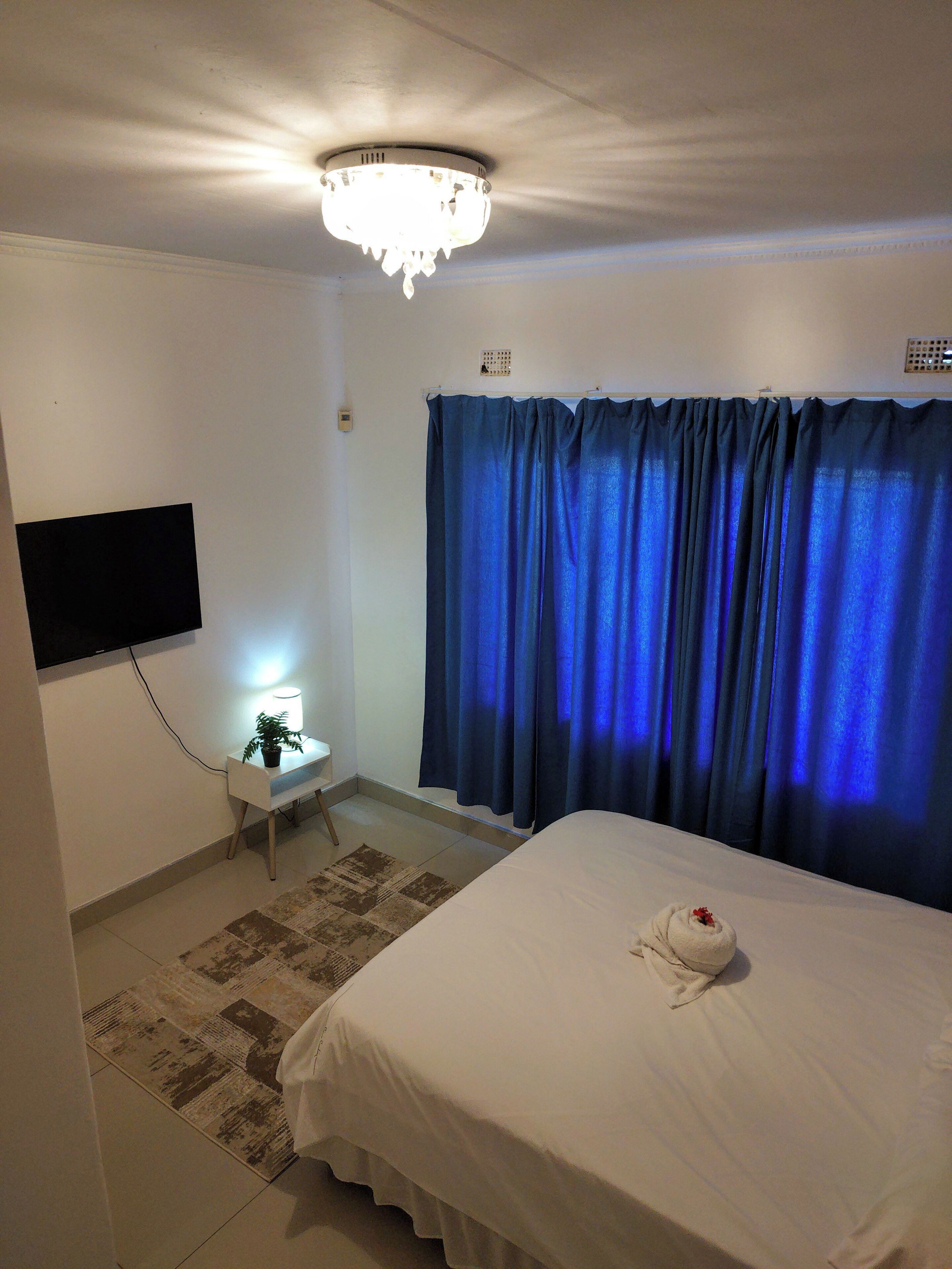 3 quartos, ferros/tábuas de passar roupa, Wi-Fi, roupa de cama
