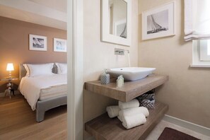 2 bedrooms, in-room safe, iron/ironing board, travel cot - Villa Pia by Nova Villas (Vabriga)