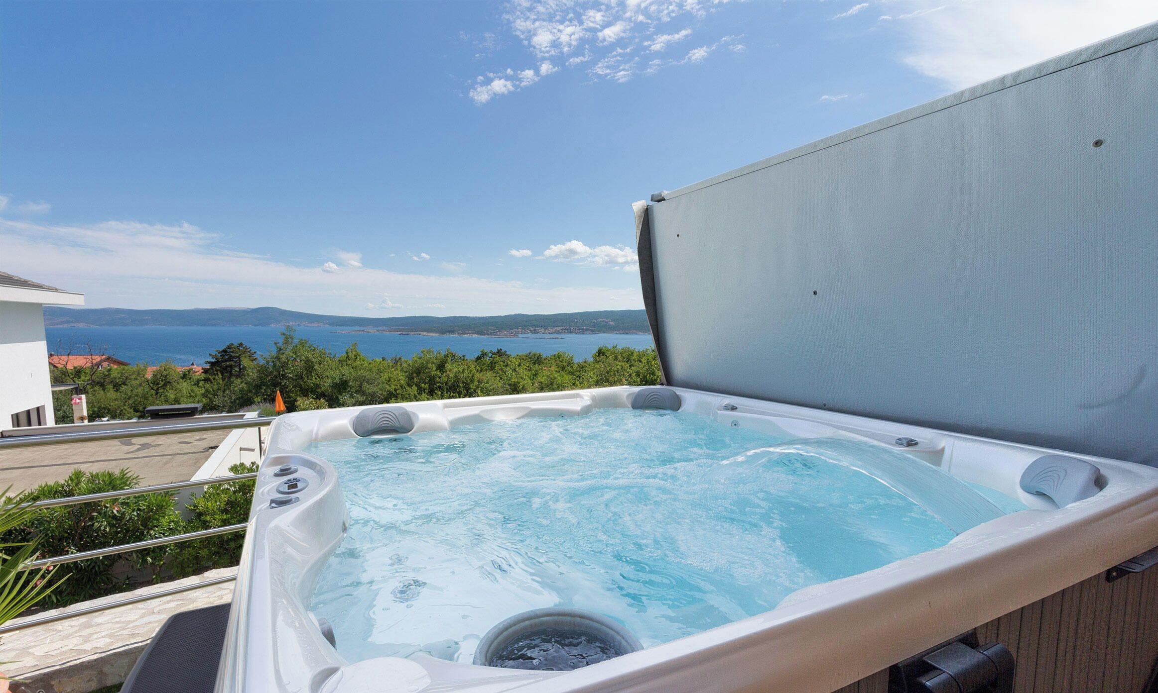 Bain à remous extérieur