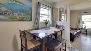 Nhà (2 Bedrooms) | Nội thất