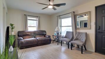 Nhà (2 Bedrooms) | Nội thất