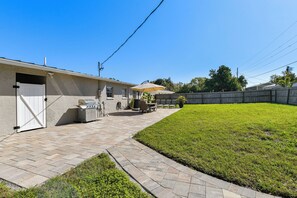 Interior - 5 Mi to Riverwalk: Bradenton Family Home w/ Yard (Bradenton)