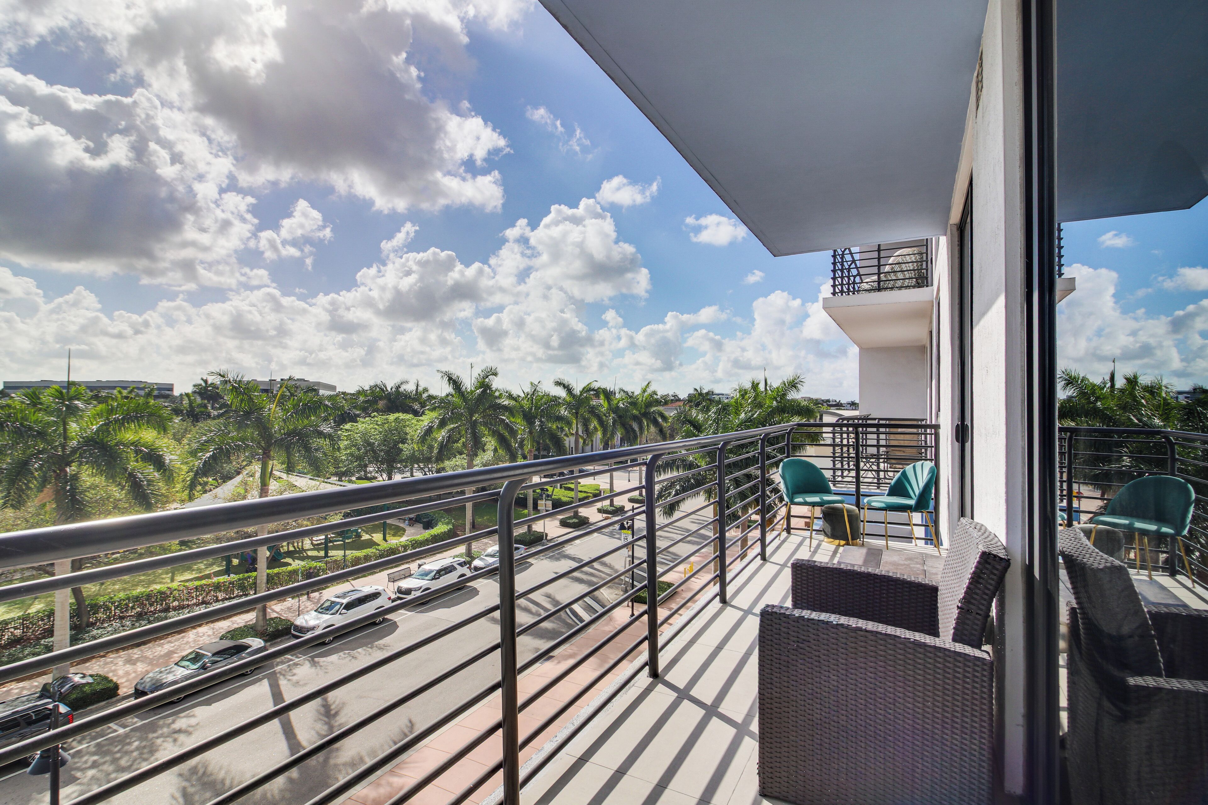 Apartment (2 Bedrooms) | Front of property