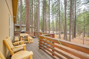 Interior - Extended Stay in South Lake Tahoe! Home w/ Hot Tub (South Lake Tahoe)