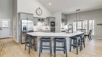 House (Multiple Bedrooms) | Interior