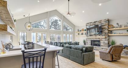 Hot Tub & Games Galore! Greers Ferry Lake Home