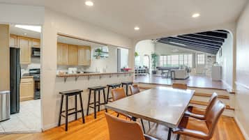 Casa (4 Bedrooms) | Parte interna