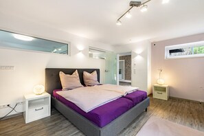 2 habitaciones, tabla de planchar con plancha y wifi
