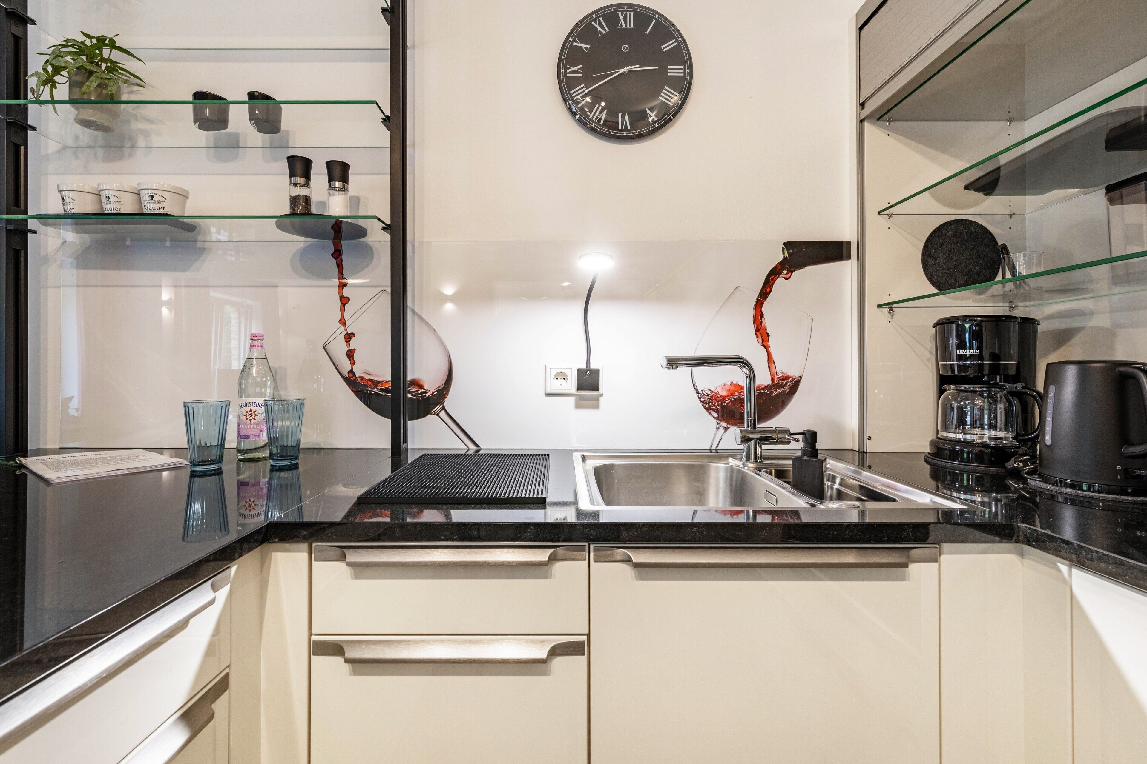 Coffee/tea maker, fridge, stovetop, dishwasher