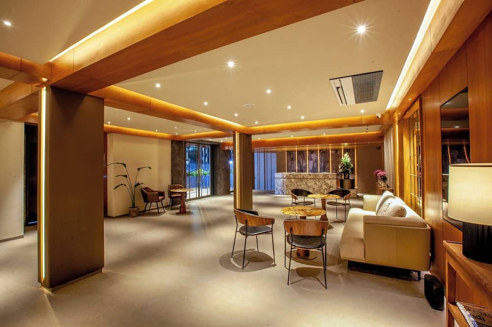 Purple Elephant Luxury Business Hotel