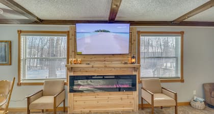 Group Getaway: Walk to Lake Le Homme Dieu!