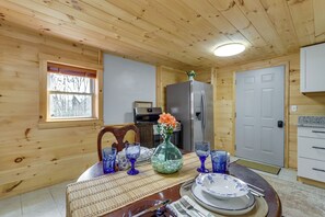 Interior - Escape to Nature! Cozy Blue Ridge Mtn Retreat (Epworth)