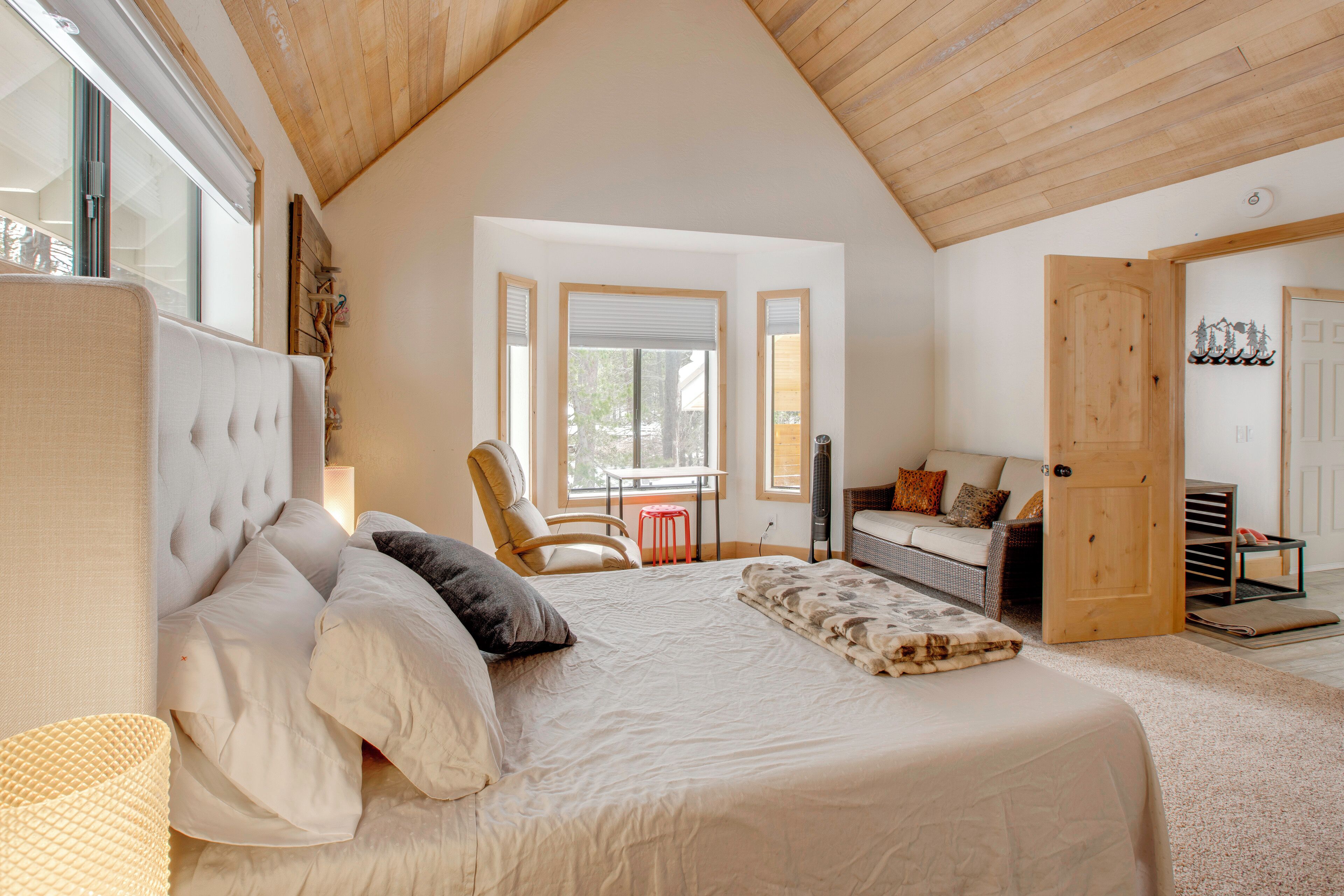 المنشأة من الداخل