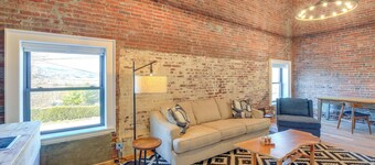 Walkable Sparta Suite Near Blue Ridge Adventures!