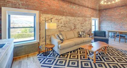 Walkable Sparta Suite Near Blue Ridge Adventures!