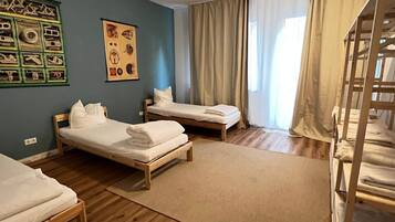 3 Schlafzimmer, Bügeleisen/Bügelbrett, WLAN, Bettwäsche