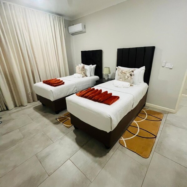 Apartment, 2 Bedrooms, Garden View, Ground Floor - Apartment 110 Victoria Falls Estates (Victoria Falls)