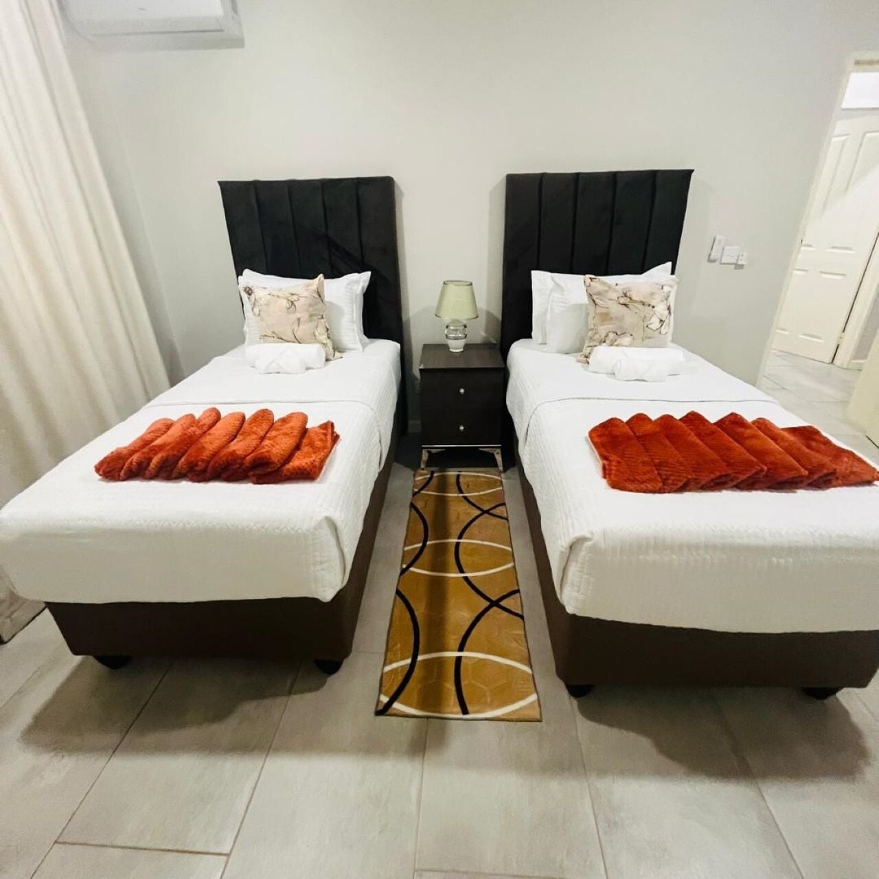 Căn hộ, 2 phòng ngủ, quang cảnh vườn, tầng trệt