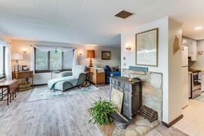 Cottage (2 Bedrooms) | Interior - Walk to Pigeon Hill Bay: Coastal Maine Cottage (Steuben)