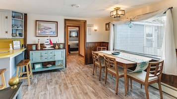 Cottage (2 Bedrooms) | Interior