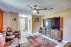 Interior - Fenced-in Yard + Patio: Pet-friendly Carriere Home (Carriere)