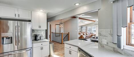 Talo (4 Bedrooms) | Sisätilat